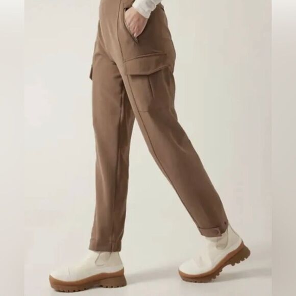 NWT Athleta Endless Cargo pant Brownish size 10 !!!!!see photos small seam rip - Picture 4 of 10